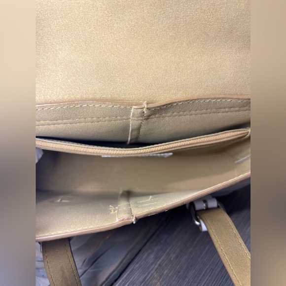 BIN047.3 Emilie M Small Purse - Picture 3 of 6